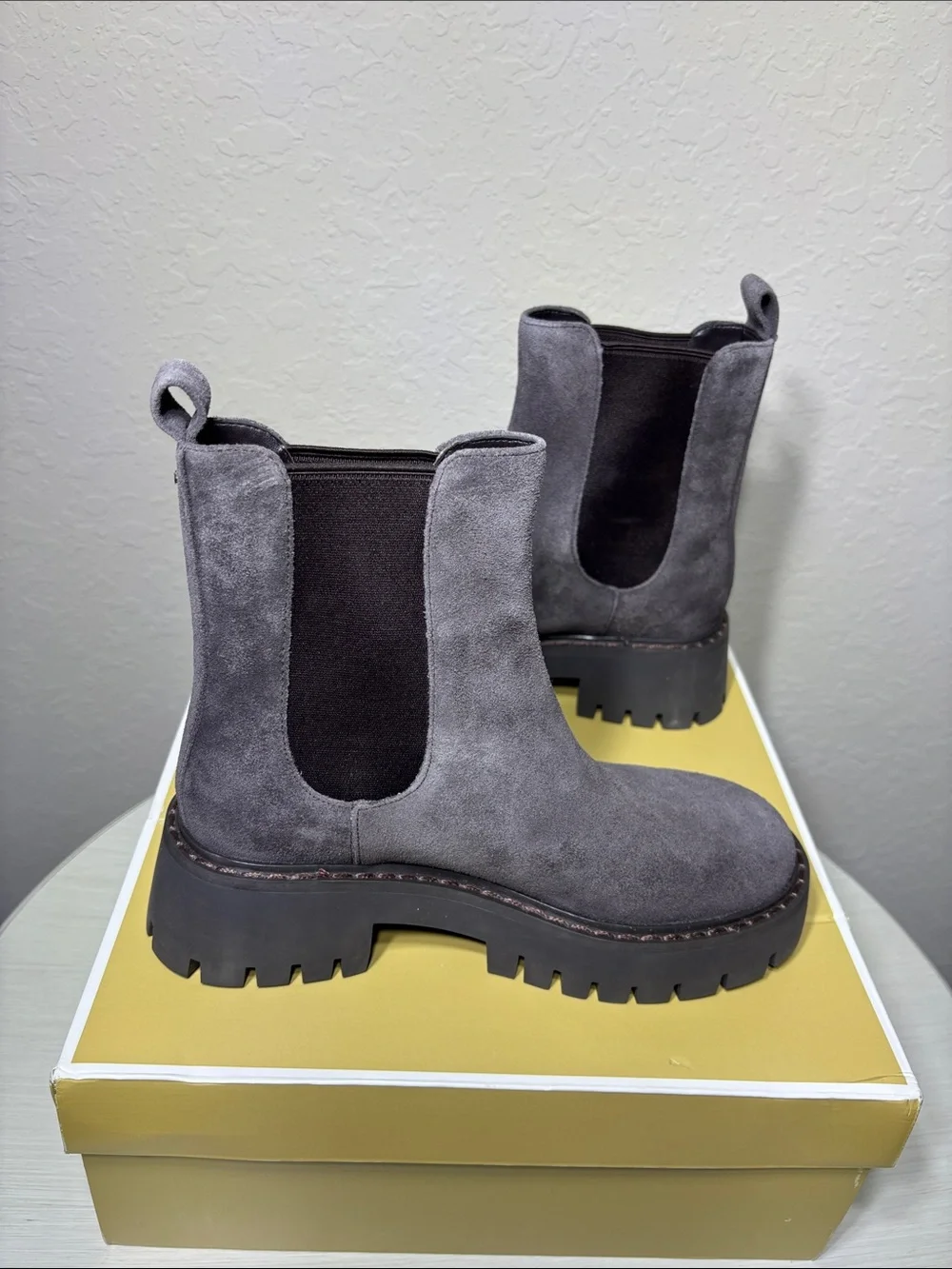 MICHAEL KORS Asher Suede Chelsea Flat Bootie Chocolate Brown Lug Sole Size 6 NIB